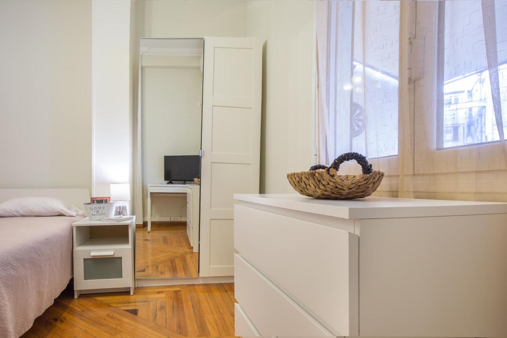 Downtown Quiet Apartment On A Pedestrian Street Athene Buitenkant foto