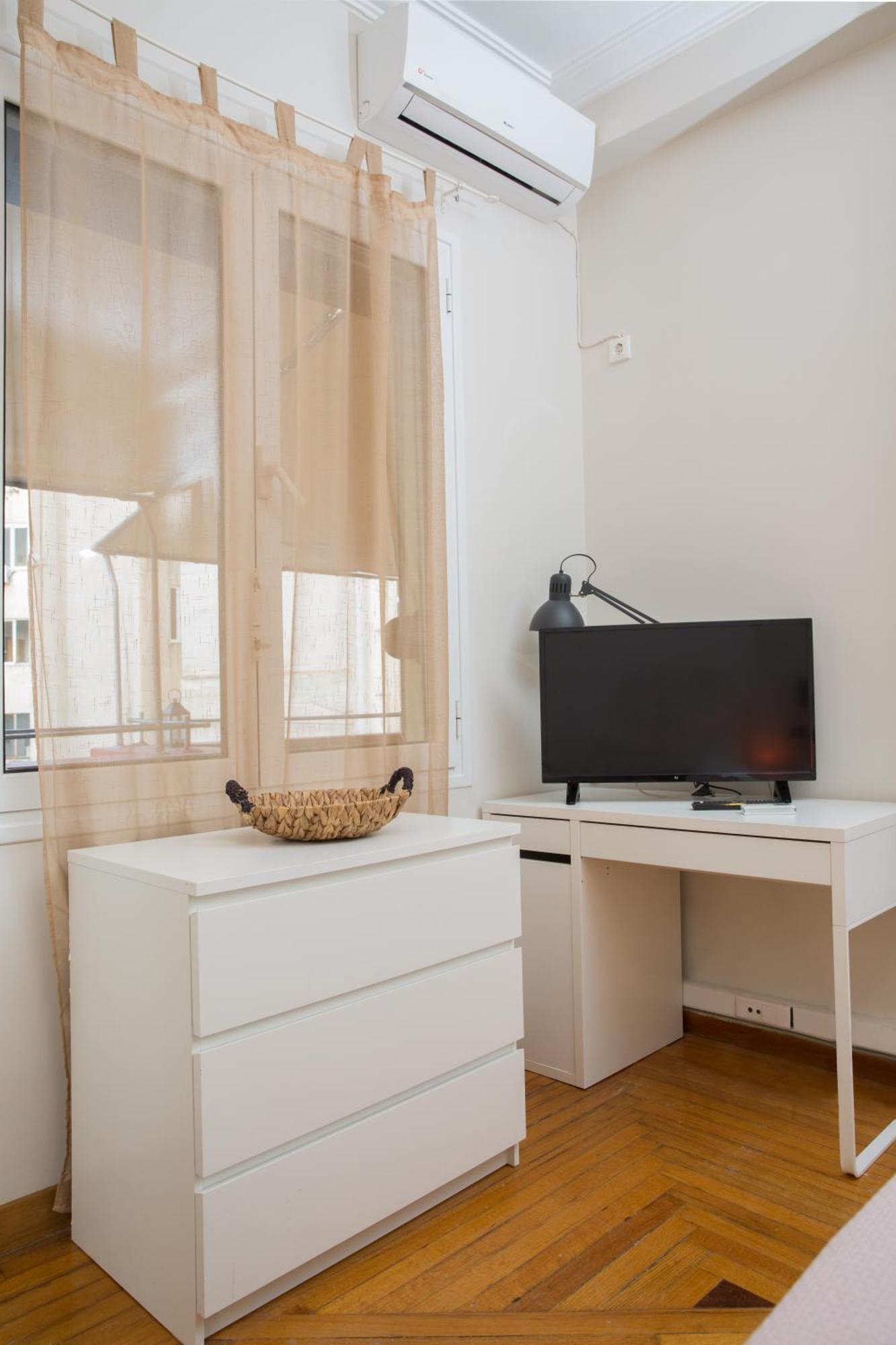 Downtown Quiet Apartment On A Pedestrian Street Athene Buitenkant foto